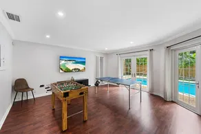 15 Mins to Beach! Safe & Quiet Home Near Beach & Downtown~Heated Pool~Ping Pong/Foosball - Image 2