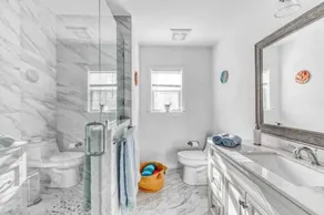  EastHamptonChic&Modern Renovation, Close 2 Beaches&Village - Image 4