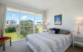 124 Surfers Parade, Middleton - Image 4