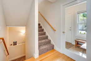 Fantastisk udsigt og solopgang-luksus rækkehus i Waterville Estates-minutter fra I93 - Image 2