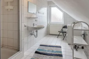 This upper floor apartment offers space for 2 to 3 people and a cozy - Image 2