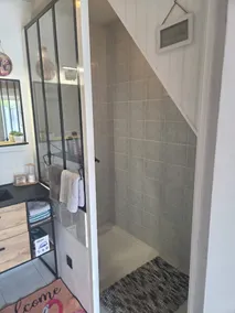 Air-conditioned, fully renovated duplex with private terrace - Image 5