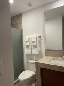 Luxury beachfront condo w/private jacuzzi - Image 2