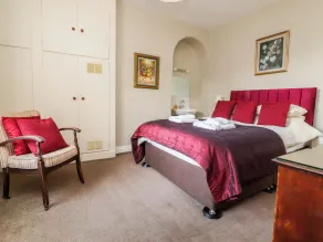 CRAVEN HOUSE, pet friendly, character holiday cottage in Skipton - Image 3
