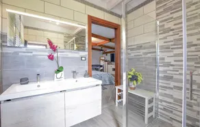 Luxurious Home In Torre Di Pescopaganoce - Image 3