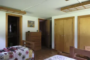 Rustic Valley Cottage - Image 5