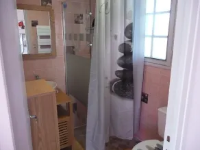 Detached vacation home and outdoor area, Wi-Fi, direct access to the bike path - Image 2