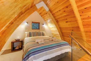 Onetangi Forest Chalet - Image 3