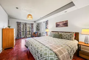 Backwoods Getaway Cozy Villa for 12 with Hot Tub Game Room - Image 3