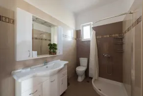 Sea Spirit Apartment ~ 50 Meters From The Beach ~ Accommodates 6 People - Image 2