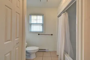 The Golf & Mountain View Retreat by Instant Suites - Image 4
