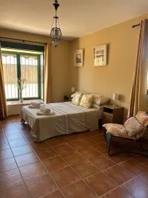 Fabelhafte familienfreundliche 4-Bett-Villa mit privatem Pool - Image 3