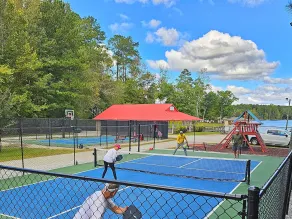 LAKESIDE BLISS @ LAKE SINCLAIR: Cozy QUIET Home with Pickleball Courts in Back! - Image 2