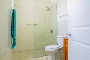 New Kingston Guest Apt at Sonoma Estate - Image 3