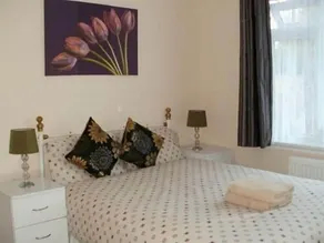 London Heathrow Guesthouse - Image 5