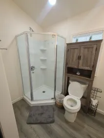 Cute little costal cabin.  One mile from Lake Tenkiller.  Private Spa/Hot Tub  - Image 3