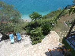 Beautiful Villa by the sea literally steps away from the beach! - Image 3