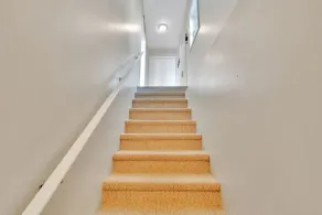 Beach House with Stunning Lake Views & Beautiful Sunsets- 3 Bedrooms, 2 Baths - Image 2