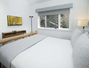 Coldstream Townhome 38 - Image 4