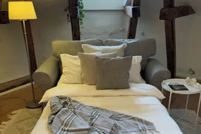 Studio - Sleeps 3 - WiFi - Close to Attractions - Image 4