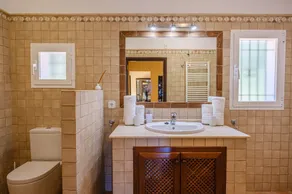 Air-Conditioned Villa with Sea View, Salty Pool, Terraces & Wi-Fi; Parking Available - Image 2