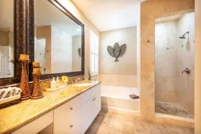 5★Resort like paradise, heated pool, ocean views, AC, peaceful gated community. - Image 2