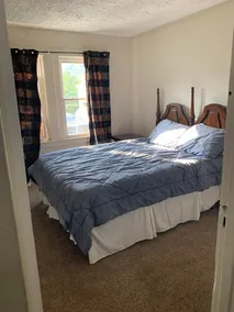 Budget Spacious townhome with Gigabit Internet - Image 5