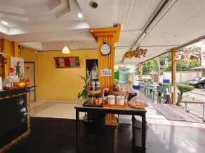MD Rose Apartment - Image 3