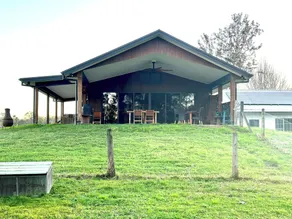 Riverfront Farm Retreat with Modern Comforts at The Hatch Farm, Port Macquarie - Image 4