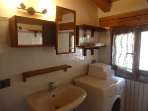 Casa Carla, hasta 4 personas, zona tranquila, jardín, balcón con vistas panorámicas - Image 3
