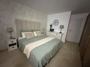 En vacker privat, lyxig, friliggande villa i söder med ett utmärkt läge!. - Image 5
