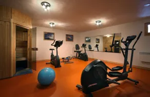 Appartement spacieux et cosy \"Skis aux pieds\" | Balcon / Terrasse + Cheminée - Image 2
