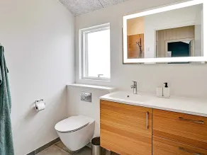 10 person holiday home in L kken - Image 5