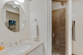 Relax & Gather: Healdsburg Farmhouse for 10 with Pool, Hot Tub & BBQ - Image 4