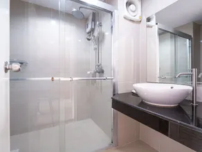 Taweesuk Residence - Image 2