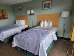 Downtown Inn #2 - Double Room - Image 3