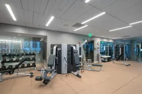 Hip 1BR, Kendall Square, Gym, Doorman, walk to MIT by Blueground - Image 3