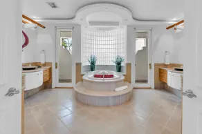 Architectural Masterpiece | Venice of America | Riverside View & Access | Nurmi Key | RESlDENCES - Image 2