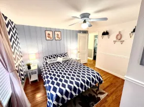 VIP! LUXURY 4BD 5min to Lake Michigan beach Big Pool with heater!! - Image 5