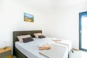 Deneris - App with Private Pool - Image 5