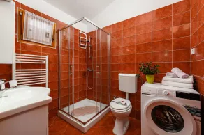 App Sadina with Private Pool and Garden - Image 2