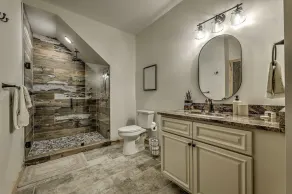 Cozy lux retreat with VIEWS and hot tub - Image 5