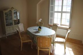 Fabulous apartment in the east wing of the historical castle Wiesenburg - Image 3