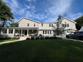 Spacious Studio Apartment close to Yacht club, golf course and town. - Image 3