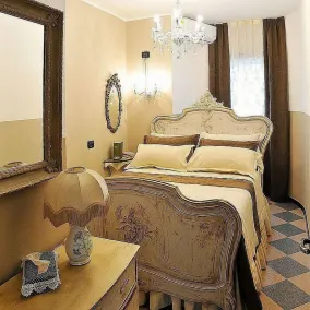 Villa Bacio Piccola: An elegant and welcoming two-story villa situated at a short distance from the Adige river, with Free WI-FI. - Image 4