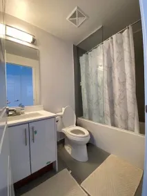 Beautiful Condo, 2 Bedrooms and a Den in Friday Harbour Resort! - Image 4
