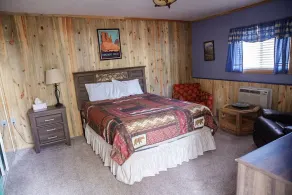 C-109) Thunderbird Cabin - Image 4