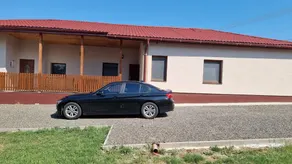 4 bed bungalow - Image 3