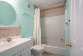 Beachski's Bungalow adorable 2 Bedroom, 2 Bath with Pool! Private Beach Access! - Image 2