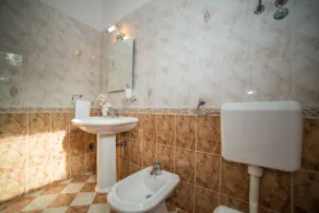 Three bedrooms apartment near Split - Image 3